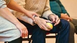 Activități de sprijin pentru persoane vârstnice
